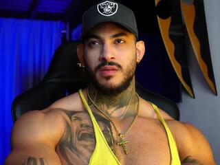 Jackson Cottonwood — modelo de webcam en línea en flirt4free
