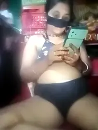 Desiwife7866 — Stripchat stream photo (Jul 2026)