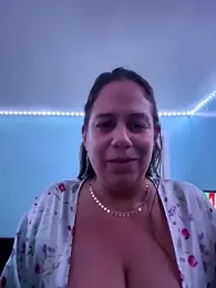 PrettyKittyMia — Stripchat stream photo (Dec 2025)