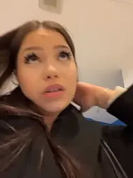 Chloe__Moon — modelo de webcam en línea en stripchat