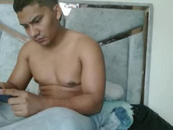 alexvsluisa — modelo de webcam en línea en chaturbate