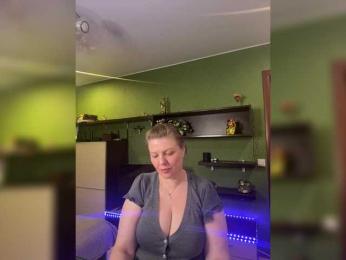 Veronika_Gold — modelo de webcam en línea en bongacams