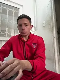 santiObrero — Stripchat stream photo (Apr 2026)