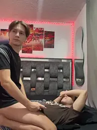 Alex_and_Fabian — modelo de webcam en línea en stripchat