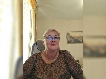 KarinkaSweet — Bongacams stream photo (Aug 2026)