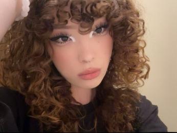 YangConnie — modelo de webcam en línea en livejasmin