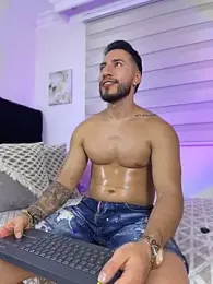 Thiago_Hill — Stripchat stream photo (Jun 2026)