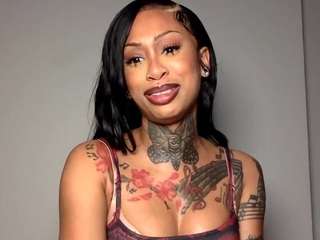 trinityteighlour — modelo de webcam en línea en camsoda