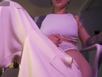 livestream18x — Chaturbate stream photo (May 2026)
