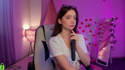 Elviennne — Cam4 stream photo (Sep 2026)