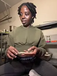 choclatepeaach — Stripchat stream photo (Feb 2026)