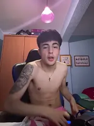 hugitolopez — Stripchat stream photo (Jun 2026)