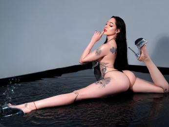 AlesandraLovi — modelo de webcam en línea en livejasmin