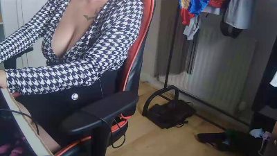 X_Candy_Plays_X — Cam4 stream photo (Sep 2026)