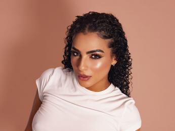 ZoeRiveira — modelo de webcam en línea en livejasmin
