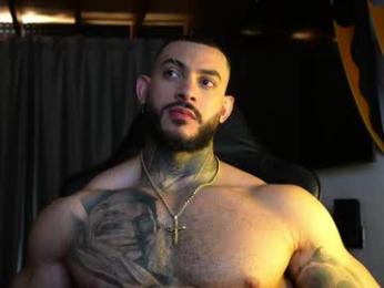 jackson__cottonwood — modelo de webcam en línea en chaturbate