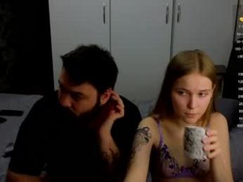 taiti_fox_cub — Chaturbate stream photo (Jun 2026)