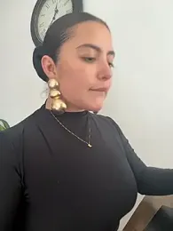 sukhakunis1 — Stripchat stream photo (Mar 2026)