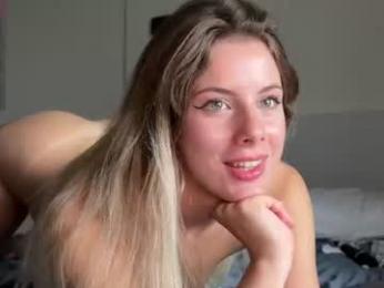 evymiuu — modelo de webcam en línea en chaturbate