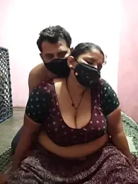 gujjuhotcouple — Stripchat stream photo (Apr 2026)
