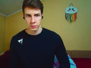 Chris Brien — modelo de webcam en línea en flirt4free
