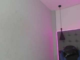 scarletcherry18 — modelo de webcam en línea en camsoda