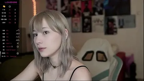 Traharaa — Stripchat stream photo (Feb 2026)