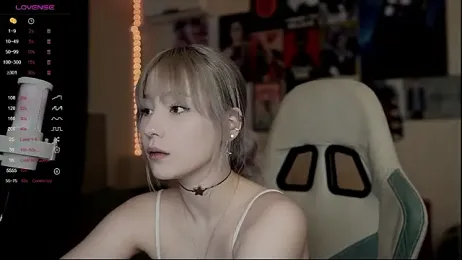 Traharaa — Stripchat profile photo