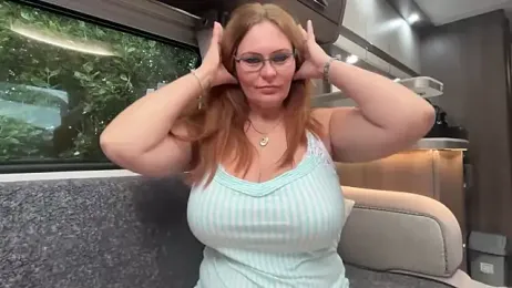 BustySwingingSlut — Stripchat stream photo (May 2026)