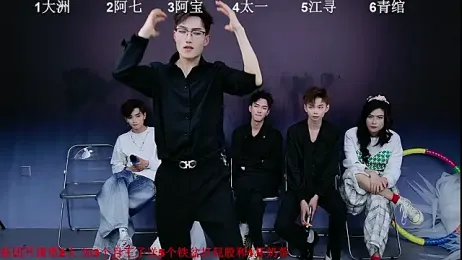 JH120 — modelo de webcam en línea en stripchat