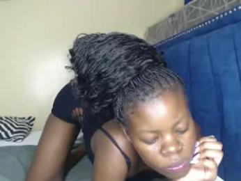 curvyjoan — Chaturbate stream photo (Apr 2026)