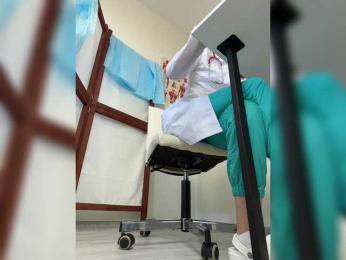 DokTor_Ada — modelo de webcam en línea en bongacams