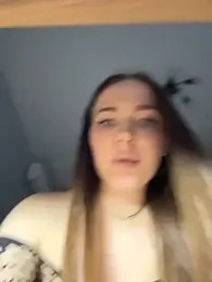 -SweetDi- — modelo de webcam en línea en stripchat