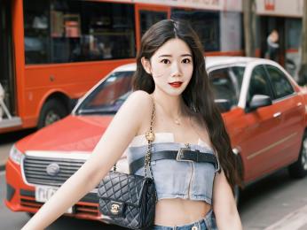 YiyiChen — Livejasmin stream photo (May 2026)