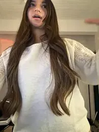 aly_golden_ — Stripchat stream photo (Mar 2026)