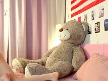 Karolinacream — Bongacams stream photo (Jul 2026)