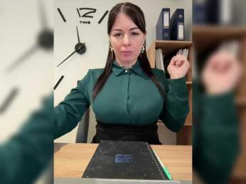 Brenda_Kiska — modelo de webcam en línea en bongacams