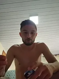 Tigrao18m — Stripchat stream photo (Apr 2026)