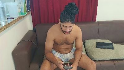 Brunillo30 — modelo de webcam en línea en cam4