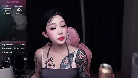SHENSHEN-2025 — Stripchat stream photo (Oct 2025)