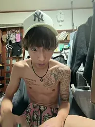 kshu420 — modelo de webcam en línea en stripchat