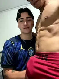 Tavinho067 — modelo de webcam en línea en stripchat