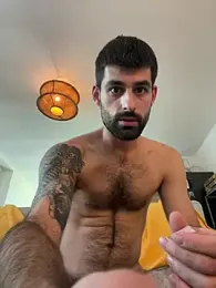 jonnibravo97 — modelo de webcam en línea en stripchat
