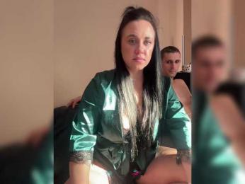 Tommi-Cherry — modelo de webcam en línea en bongacams