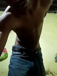 YourTeenBoy21 — modelo de webcam en línea en stripchat