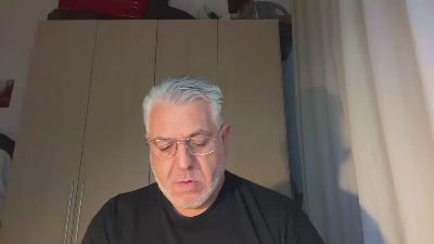 Maxbillo76 — Cam4 stream photo (May 2026)