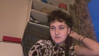 nik_taraxx — Cam4 stream photo (Nov 2025)