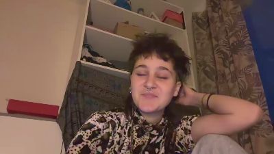 nik_taraxx — Cam4 stream photo (Nov 2025)