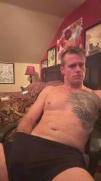 DILFiGuess1 — Cam4 stream photo (Mar 2026)