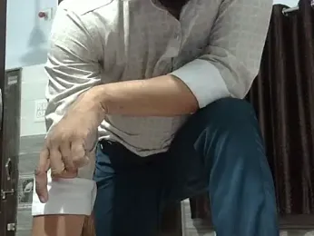 autophile-indian — Stripchat stream photo (Apr 2026)